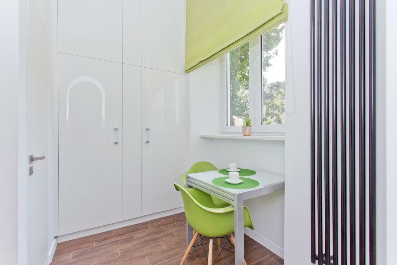 Luxury And Comfortable- Golden Apartments- Royal Street Varsó Kültér fotó