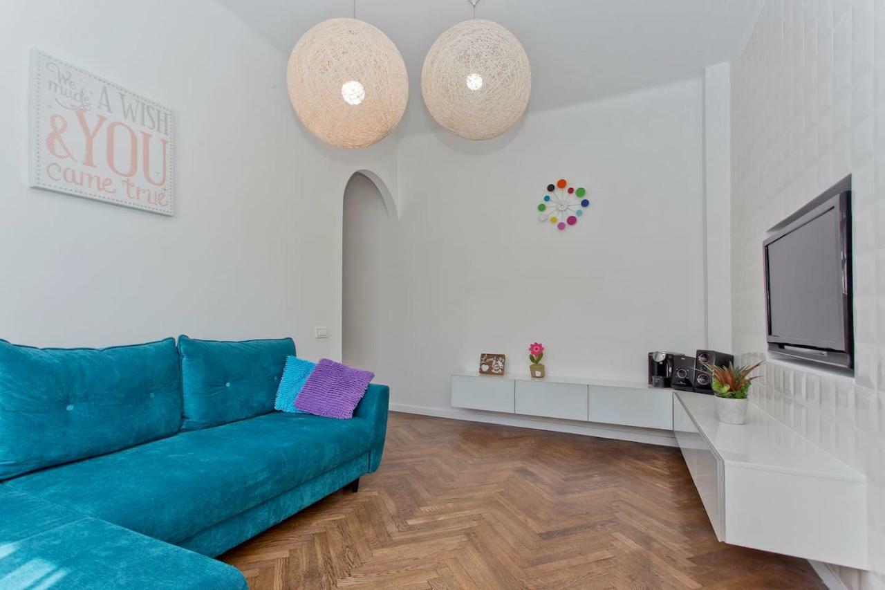 Luxury And Comfortable- Golden Apartments- Royal Street Varsó Kültér fotó